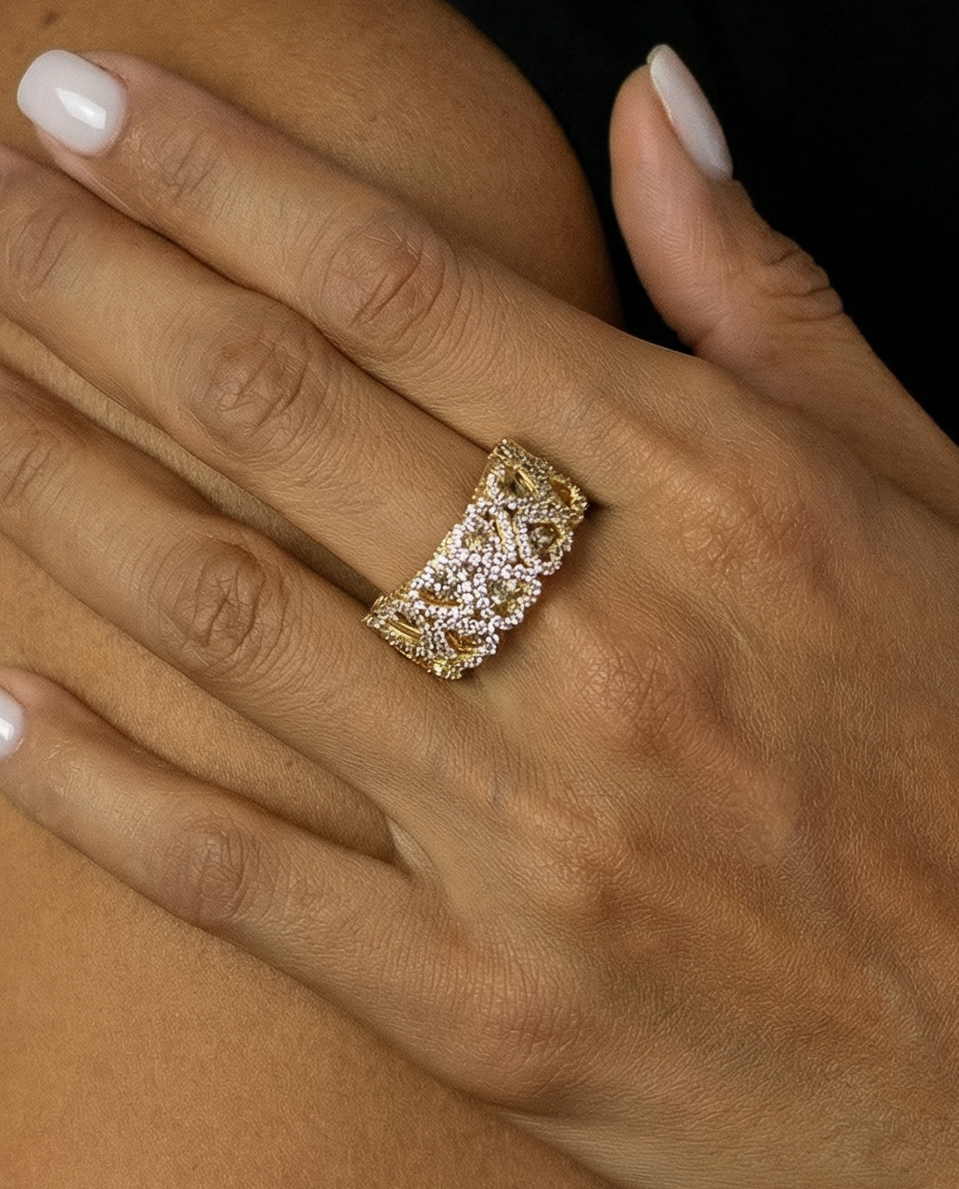 ANILLO ALTO RELIEVE CORAZONES INVERTIDOS