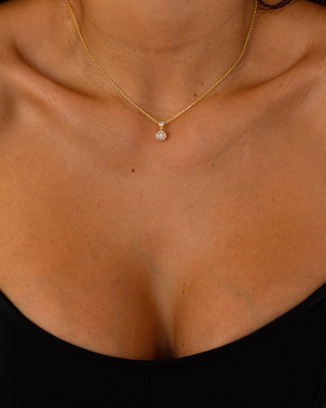 COLLAR DIJE AURA BRILLANTE