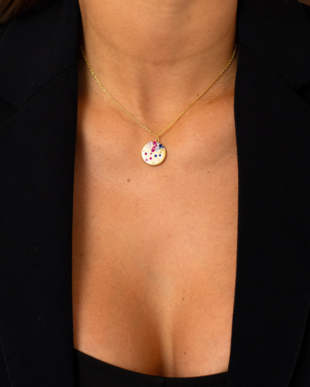 CADENA CON DIJE PRISMA LUMINOSO